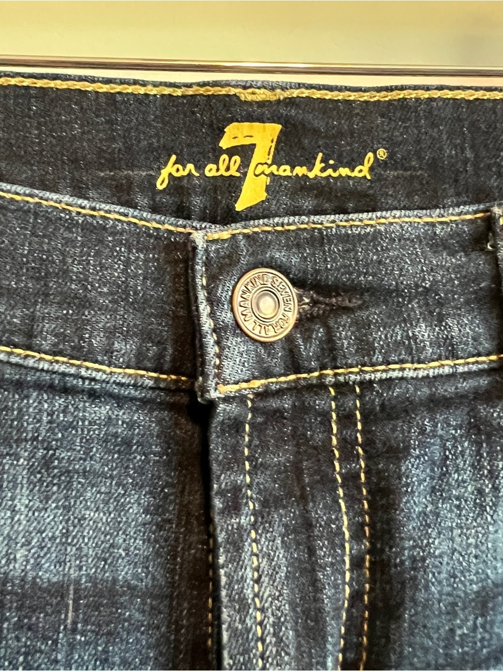 7 FOR ALL MANKIND Denim Rolled Cuff Shorts Stretch Size 26 - Picture 4 of 6